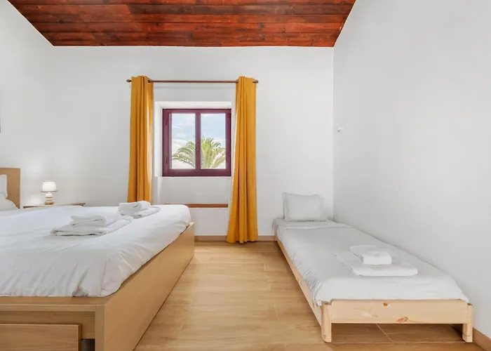 Casa Forno De Cal - By Wehost *