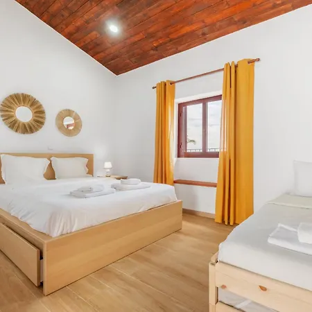 Casa Forno De Cal - By Wehost * Porto Santo